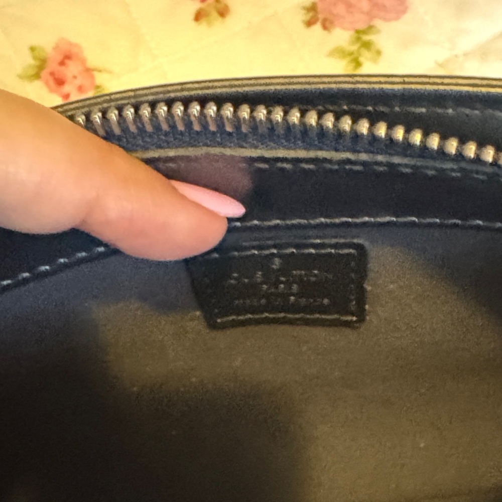 Louis Vuitton Authentic Matt Fowler Mini Bag - Picture 15 of 17